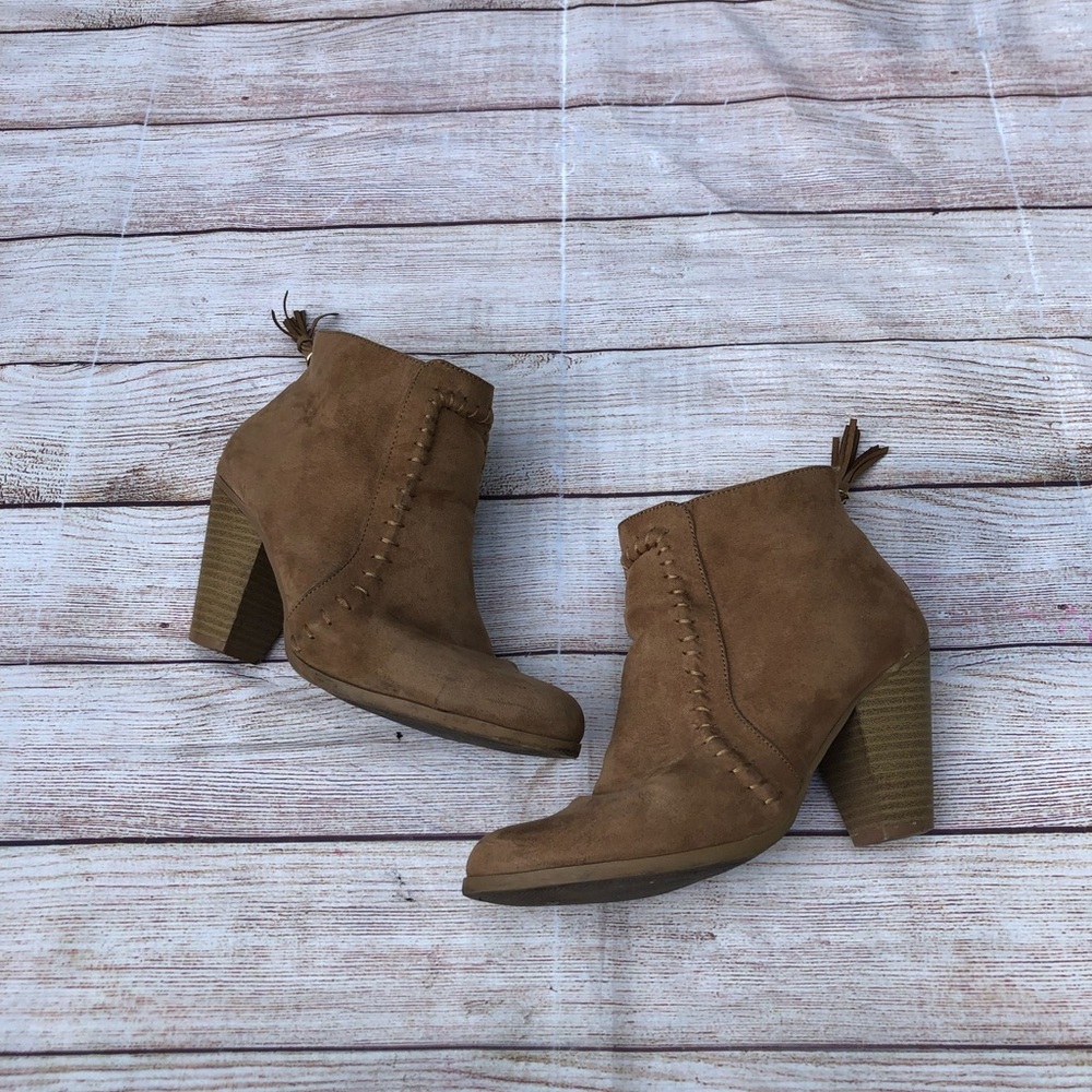 Women’s Ankle Booties Tan Size 6